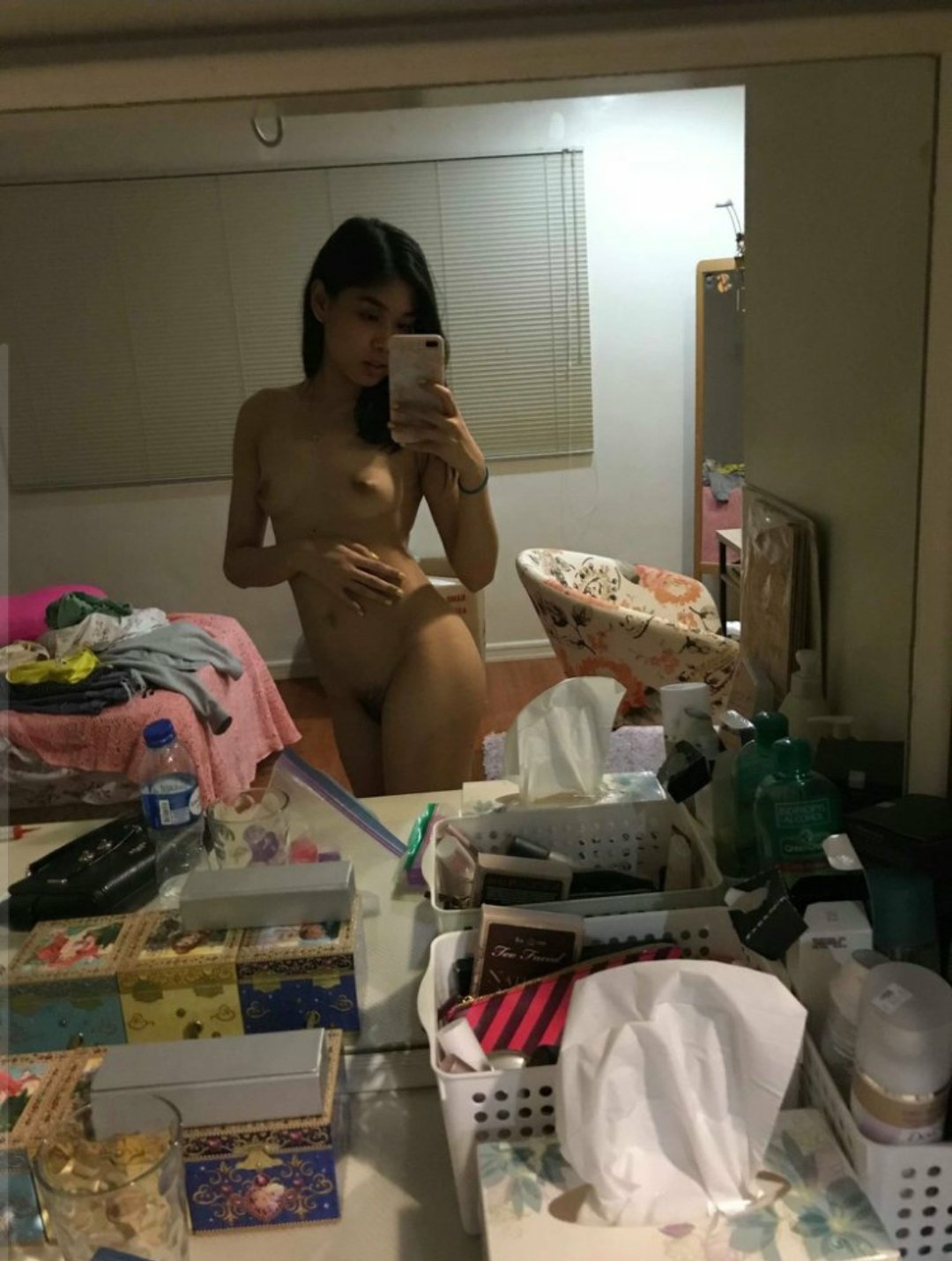 Sophie Sison - Pinay Leaks #YoMbBGmt