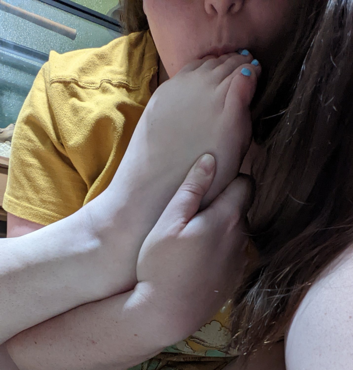 sucking toes #bCPTAecv