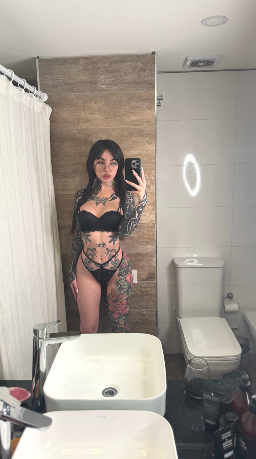 Your personal whore for this evening #CBht3RtP