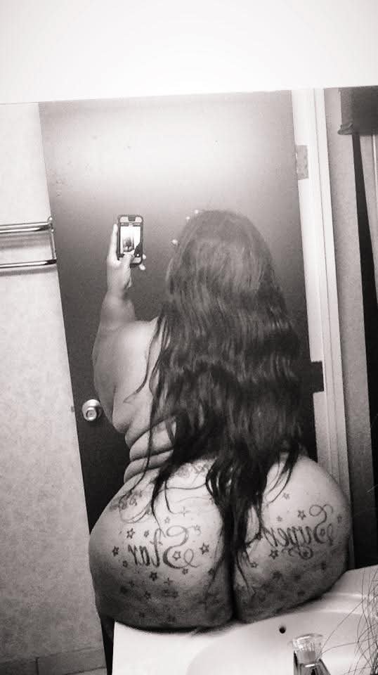 Random chicks #XeQx7ASY